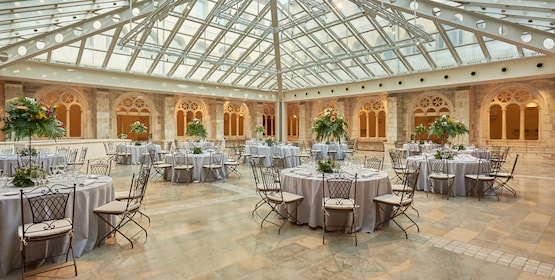 NH Collection Palacio de Burgos